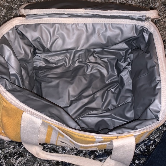 Business & Pleasure co. Holiday Cooler - Picture 10 of 16